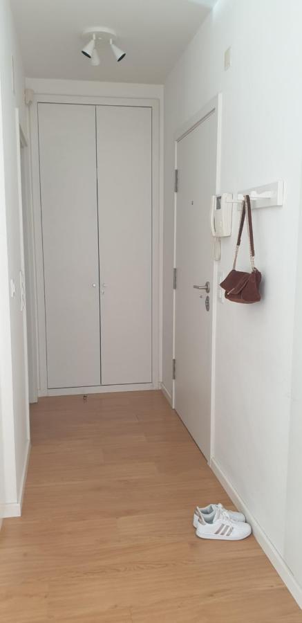 5Min Walk From Subway Station & Free Parking Apartment Lisbon Exterior photo